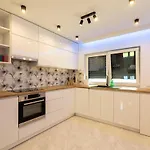 Max House, Energylandia Apartman Zator