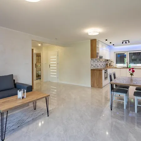 Max House, Energylandia Apartament Zator